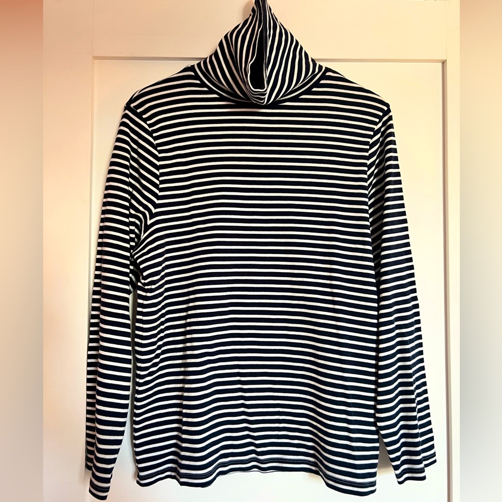 J.Crew 2X navy blue & white jersey cotton turtleneck top (worn once)